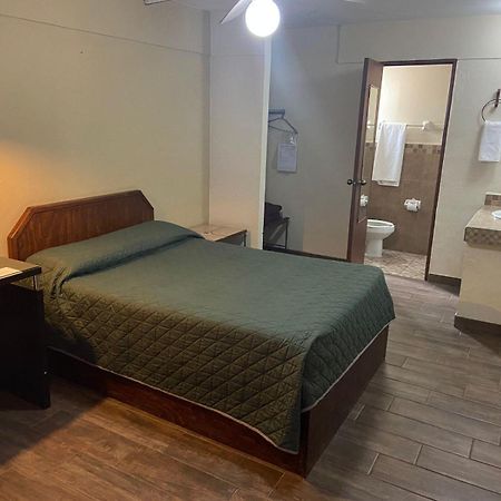 Hotel Suites Kino Hermosillo Exterior foto