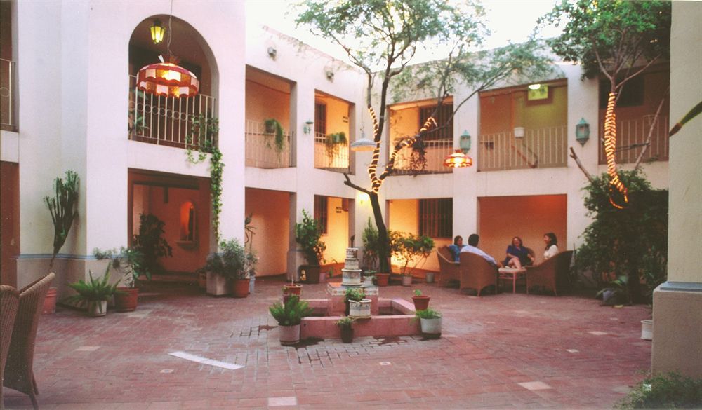 Hotel Suites Kino Hermosillo Exterior foto